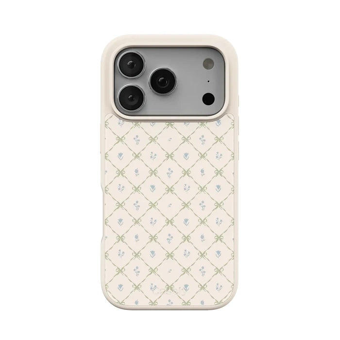 Petit Petals | Dainty Lattice Case